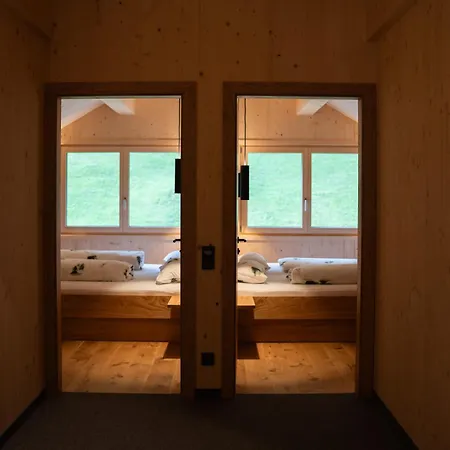 Haus Kanabe * 쇼페나우