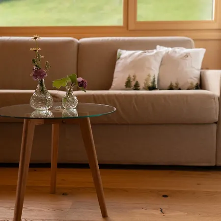 Haus Kanabe 아파트 *