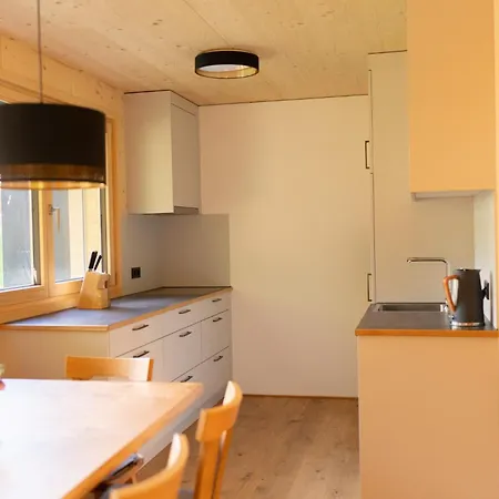 Haus Kanabe 쇼페나우