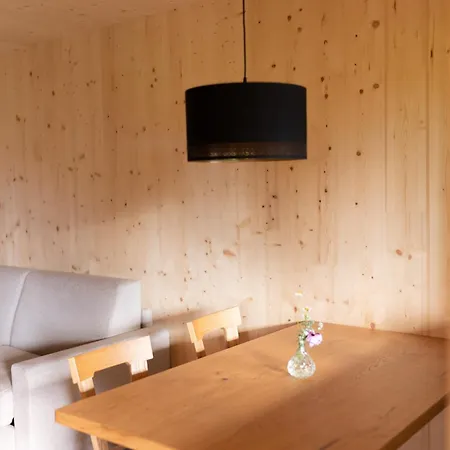 Haus Kanabe * 쇼페나우