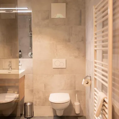 Haus Kanabe * شوبرناو